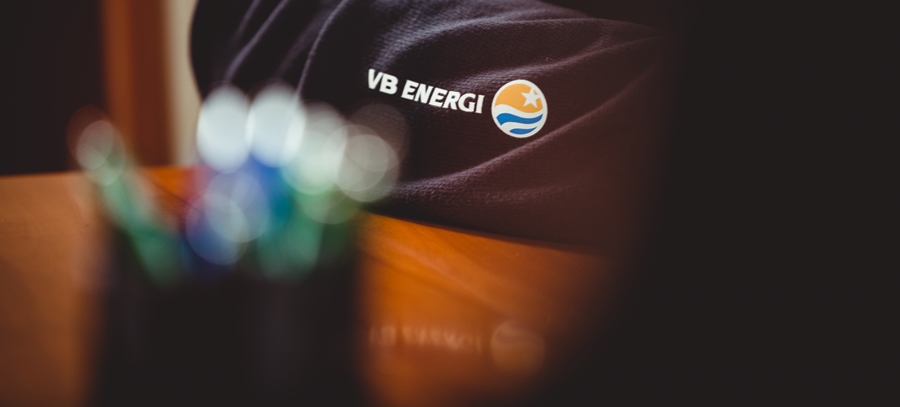 vblogo 900x400.jpg